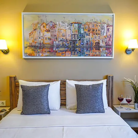 Bakbay Bozcaada تْشاناكالي