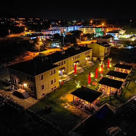 Bakbay Bozcaada Hotel *