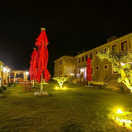 Bakbay Bozcaada Hotel *